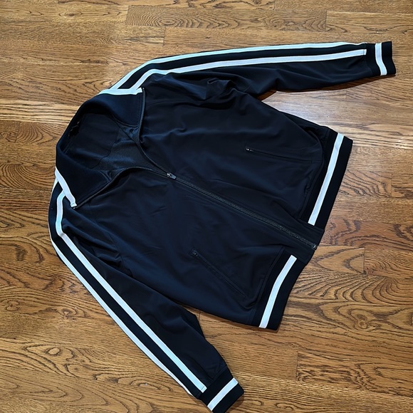 Athleta Jacket size medium - Picture 5 of 5